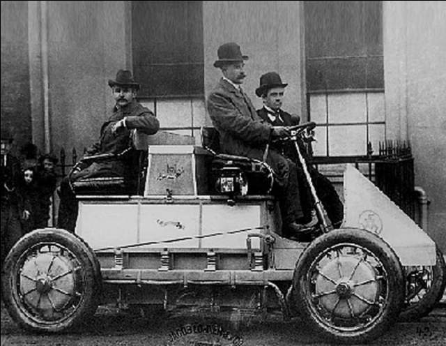774px-Lohner_Porsche_640.jpg